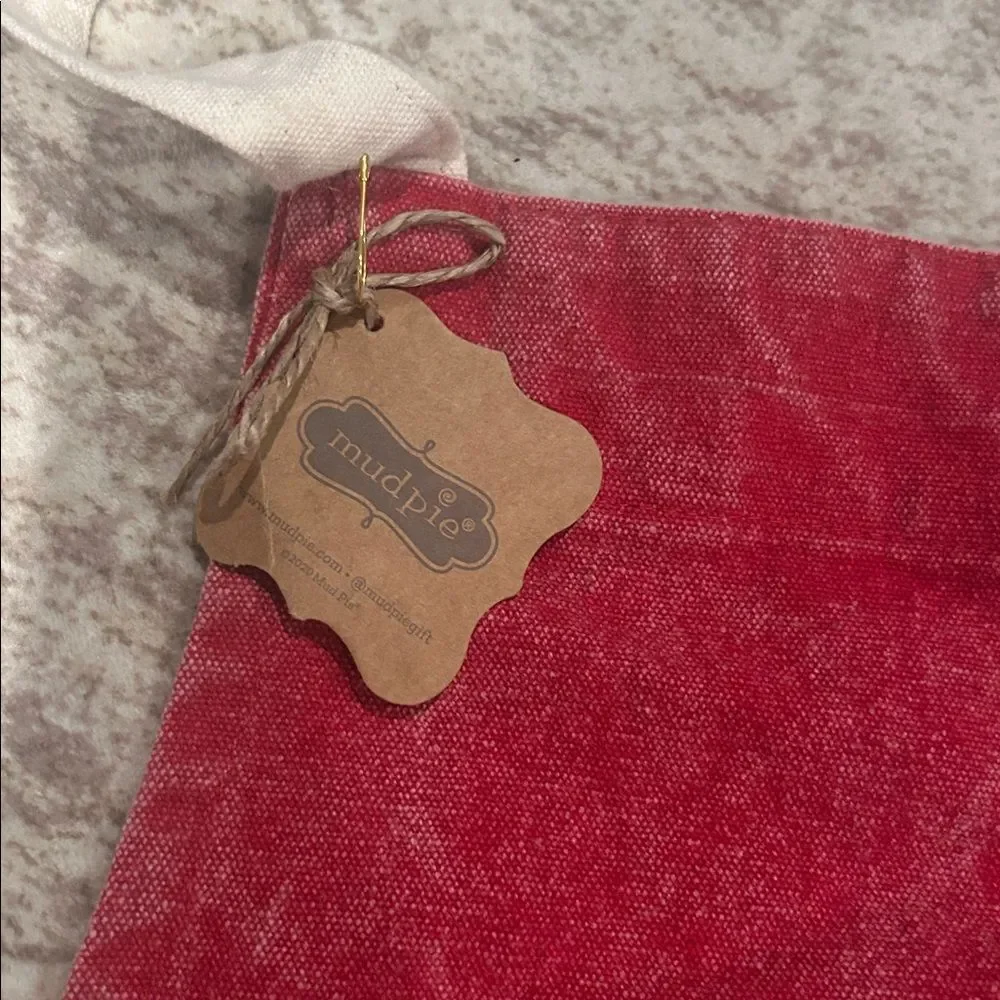 Mud pie Red Christmas Apron “Santa’s helper “ with Pocket new with tags